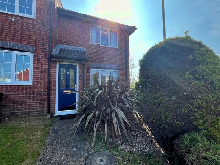 2 Bedroom End Of Terrace House To Rent In Drake Road, Willesborough, Ashford, TN24