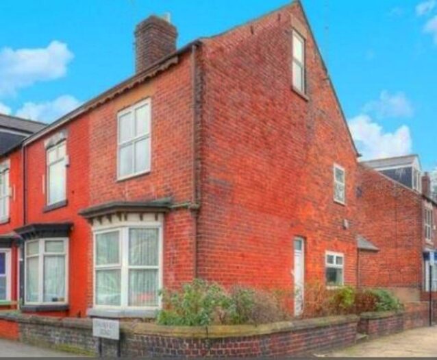 4 Bedroom Terraced House To Rent In Rosedale Road, Sheffield, S11