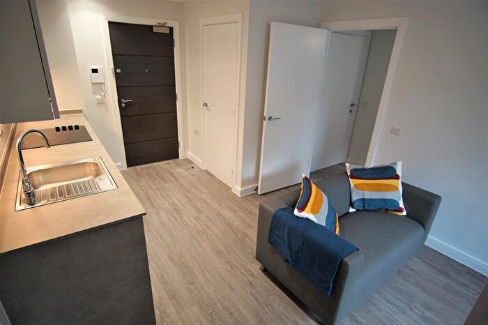 1 Bedroom Flat To Rent In The Milliners, St Thomas Street, BS1