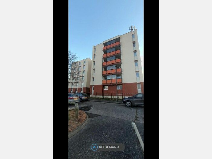 2 Bedroom Flat To Rent In Ewart Court, Newcastle Upon Tyne NE3