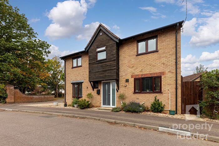 4 Bedroom Detached House For Sale In Swansgate, Norwich, NR6