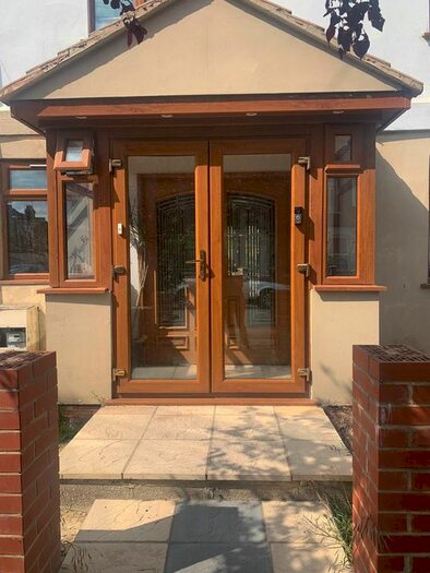 5 Bedroom Detached House To Rent In Mount Avenue, Chingford, London, E4