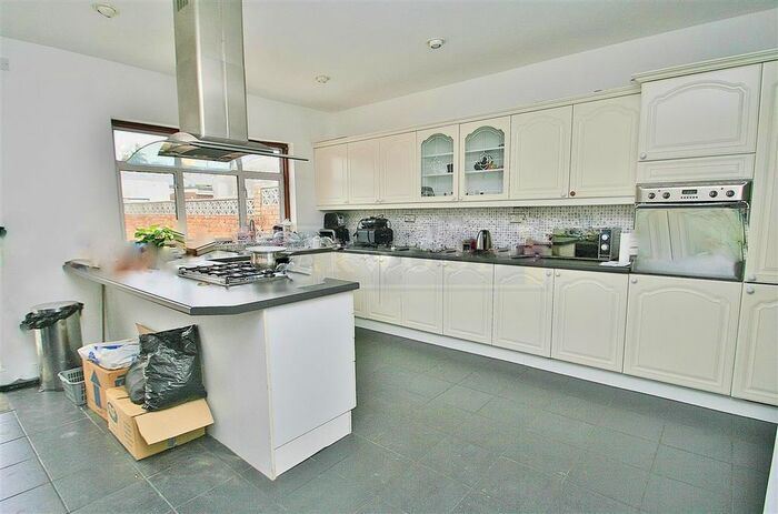 3 Bedroom Terraced House To Rent In Rectory Road, Southall, UB2