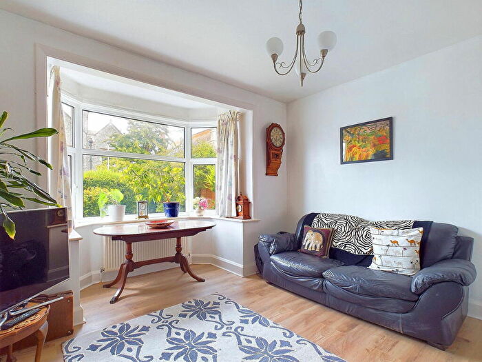 5 Bedroom Semi-Detached House For Sale In Victoria Road, Worthing, BN11