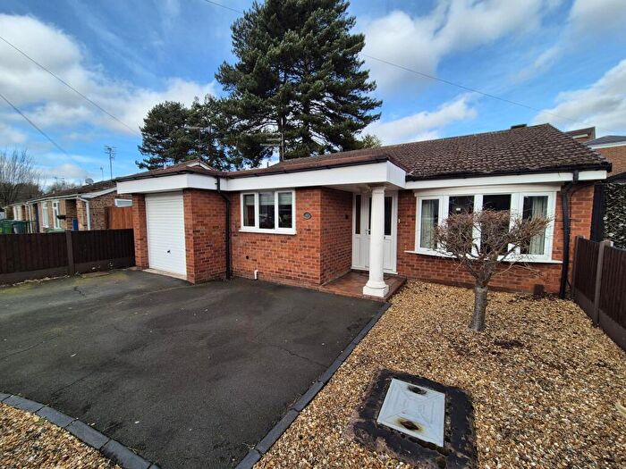 2 Bedroom Detached Bungalow For Sale In Woodward Road, Kidderminster, DY11