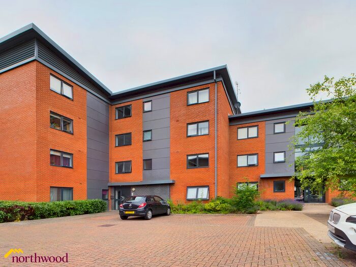 2 Bedroom Flat To Rent In Marshall Road, Banbury, OX16