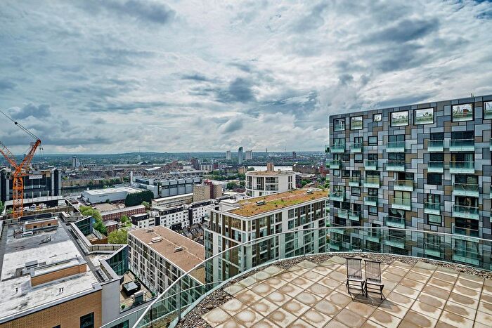 2 Bedroom Flat To Rent In Ability Place, Millharbour, E14