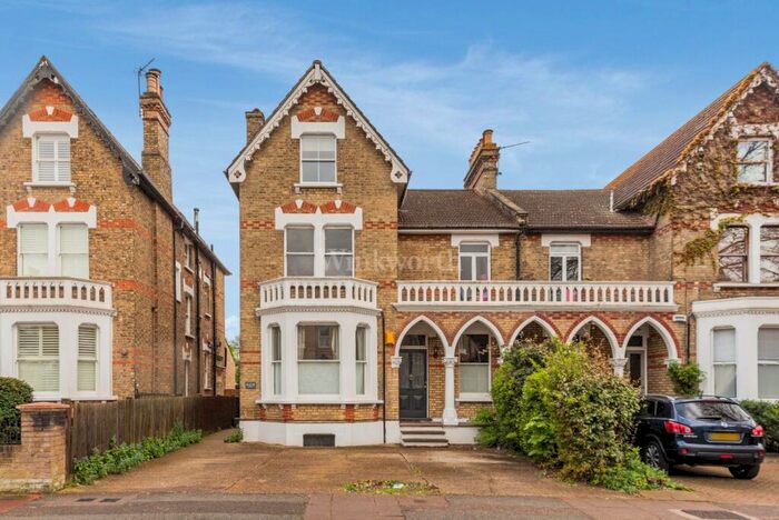 1 Bedroom Apartment To Rent In Cedars Road, Beckenham, BR3