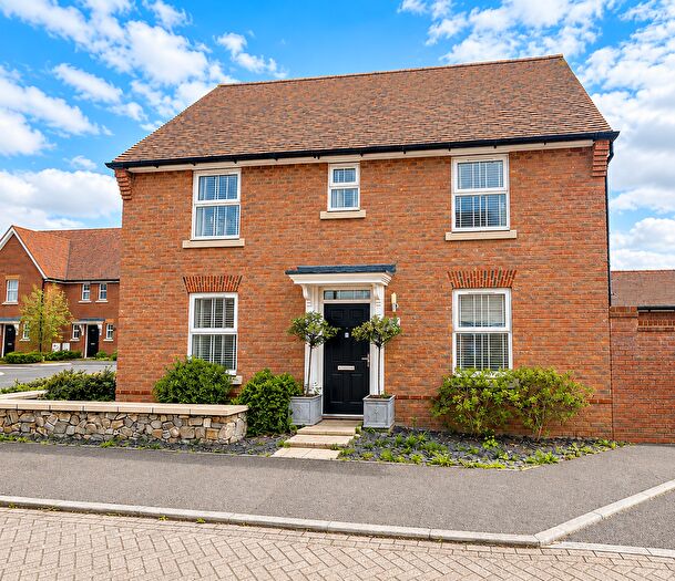 3 Bedroom Detached House For Sale In Staplehurst, Kent, TN12