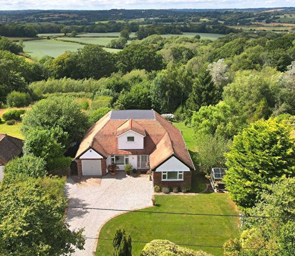 4 Bedroom Detached House For Sale In Dixter Lane, Northiam, East Sussex, TN31