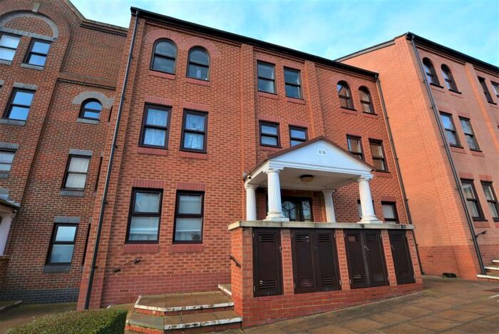 1 Bedroom Flat To Rent In Marks Court, Southchurch Avenue, Southend-On-Sea, SS1