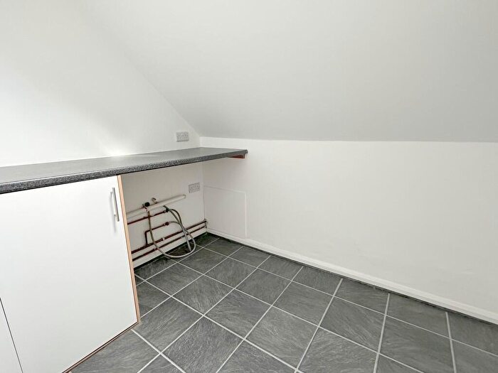 1 Bedroom Flat To Rent In Thyra Grove, Mapperley Park, NG3