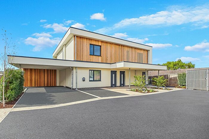 3 Bedroom Flat For Sale In The View, Edde Cross Street, Ross On Wye, Hfds, HR9