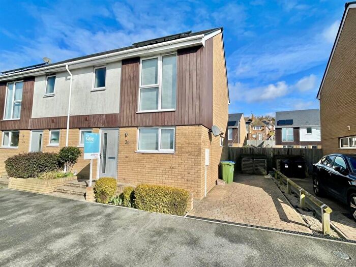 3 Bedroom Semi-Detached House For Sale In Mount Road, Newhaven, BN9