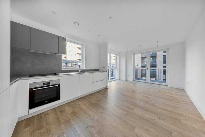 1 Bedroom Flat To Rent In Brunner Road, London, E17