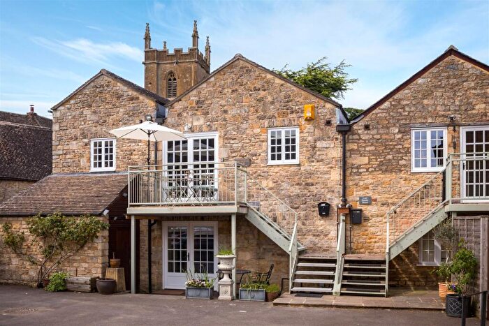 2 Bedroom Apartment For Sale In Sheep Street, Stow On The Wold, Gloucestershire, GL54