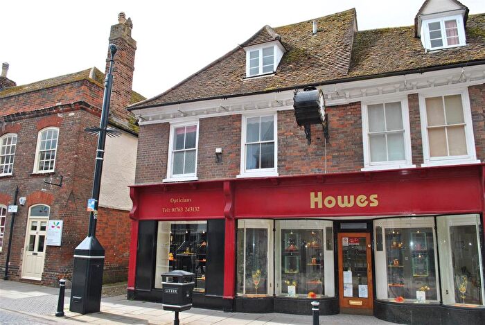 2 Bedroom Flat To Rent In High Street, Royston, SG8