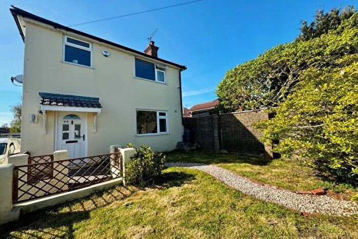 4 Bedroom Detached House To Rent In Good Road, Poole, BH12