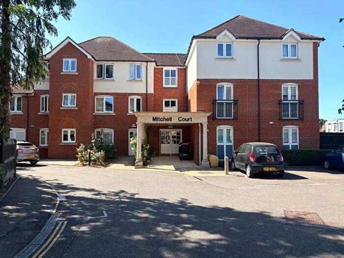 1 Bedroom Retirement Property For Sale In Mitchell Court, Massetts Road, Horley, Surrey, RH6