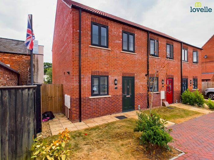 2 Bedroom Semi-Detached House To Rent In Wesley Court, Market Rasen, LN8