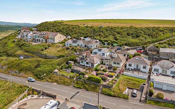 4 Bedroom Detached House For Sale In Main Road, Ogmore-by-Sea, Bridgend, Vale Of Glamorgan, CF32