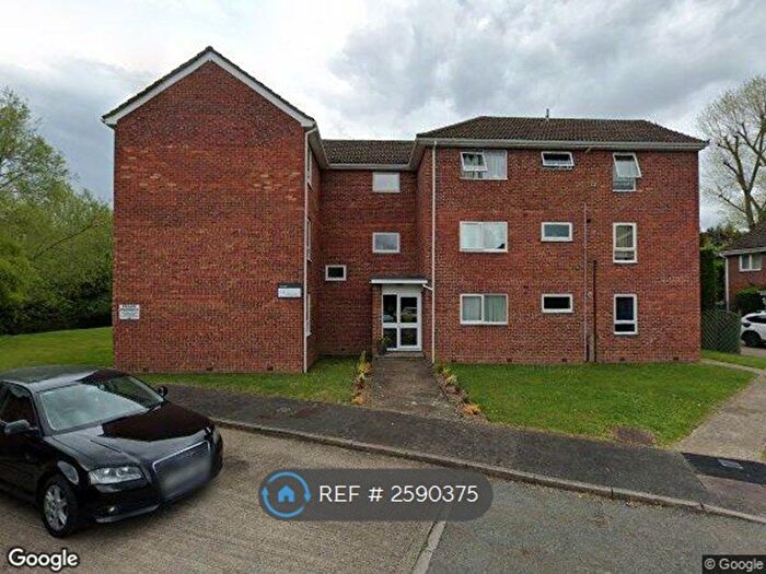 1 Bedroom Flat To Rent In Northcroft, Wooburn Green, High Wycombe, HP10