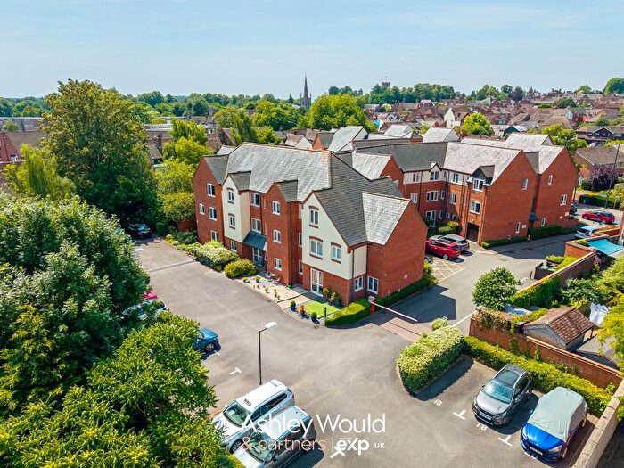 1 Bedroom Flat For Sale In Montgomery Court, Coventry Road, Warwick, CV34
