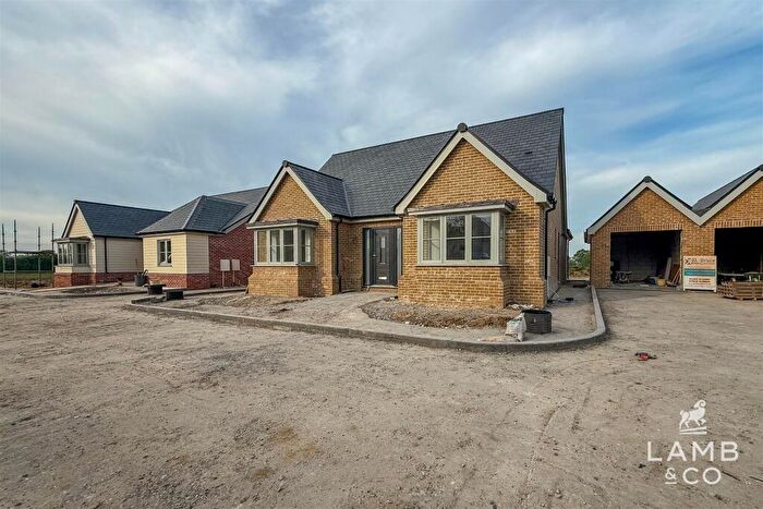 3 Bedroom Detached Bungalow For Sale In The Oaks, Tendring Road, Thorpe-Le-Soken, CO16