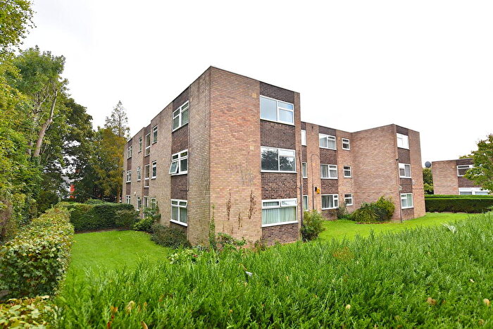 2 Bedroom Flat For Sale In Downing Close, Prenton, CH43