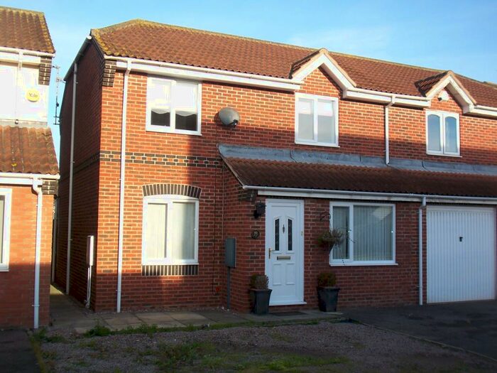 3 Bedroom Semi-Detached House To Rent In Horse Fayre Fields, Spalding, PE11