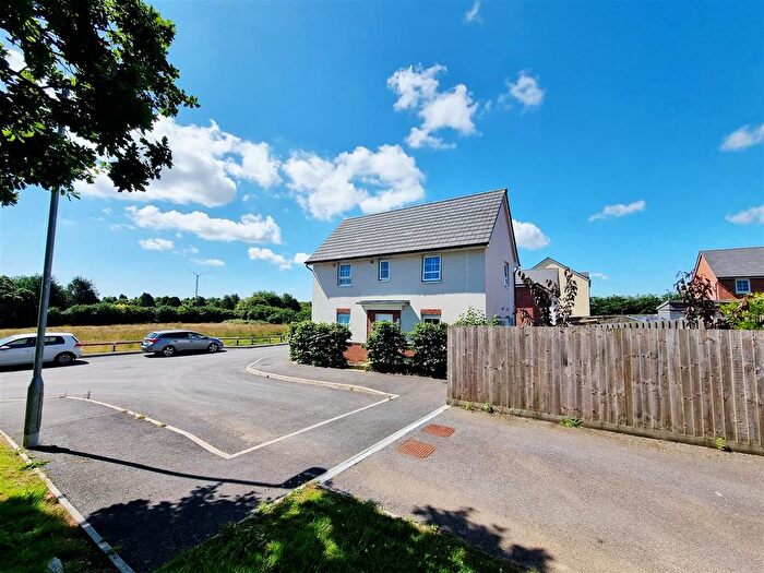 3 Bedroom Detached House For Sale In Barrabill Way, Launceston, PL15