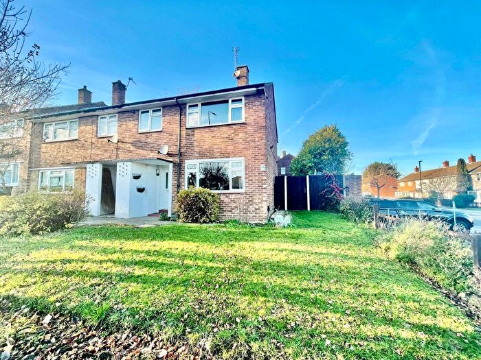 3 Bedroom End Terrace House For Sale In Ellenborough Road, Sidcup, Kent, DA14