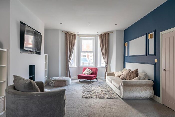 1 Bedroom Terraced House To Rent In Wingrove Road, Newcastle Upon Tyne, NE4