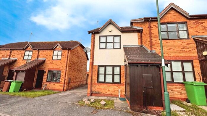 2 Bedroom Semi Detached House To Rent In Shelby Close, Lenton, NG7
