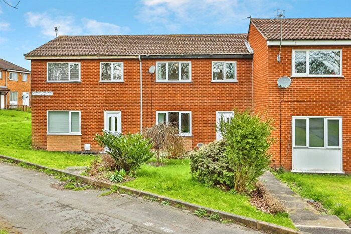 3 Bedroom Houseboat For Sale In Daron Gardens, Nottingham, NG5