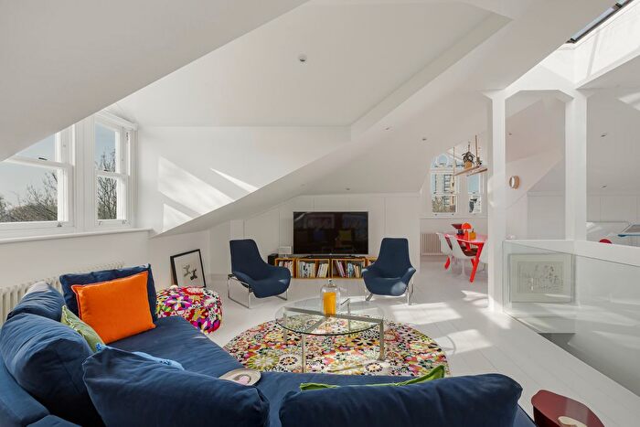 3 Bedroom Flat For Sale In Blomfield Road, Little Venice, London, Little Venice, W9