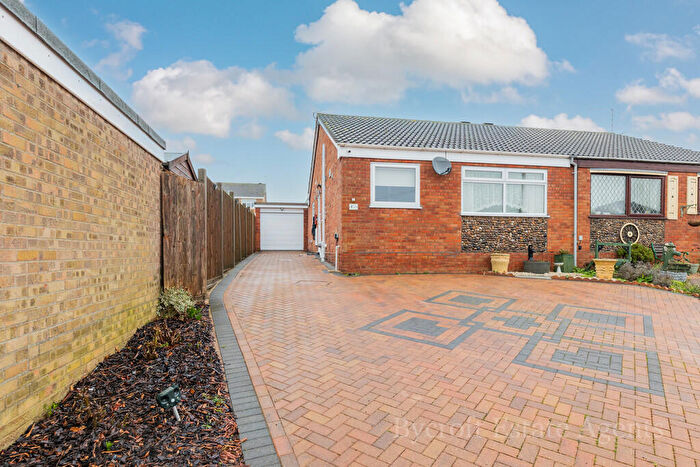2 Bedroom Semi-Detached Bungalow For Sale In Groomes Close, Hopton, Great Yarmouth, NR31