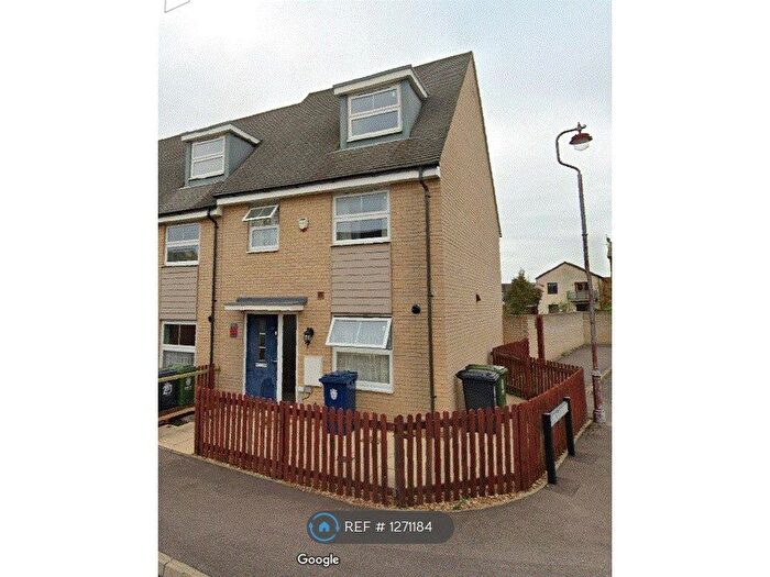 3 Bedroom Semi-Detached House To Rent In Halifax Road, Upper Cambourne, Cambridge, CB23