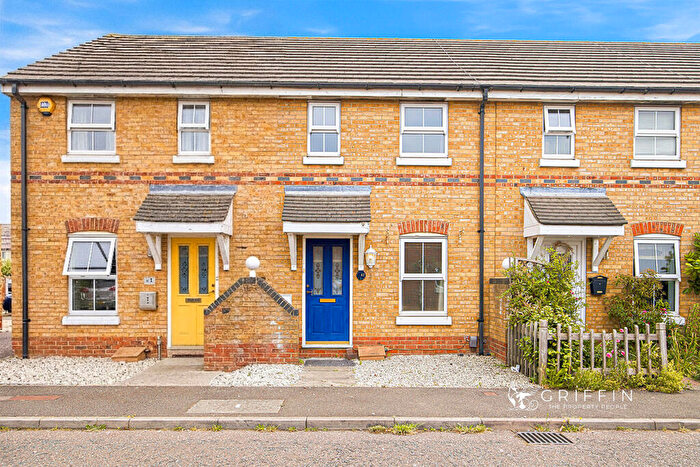 2 Bedroom Terraced House For Sale In Fyfield Drive, South Ockendon, RM15