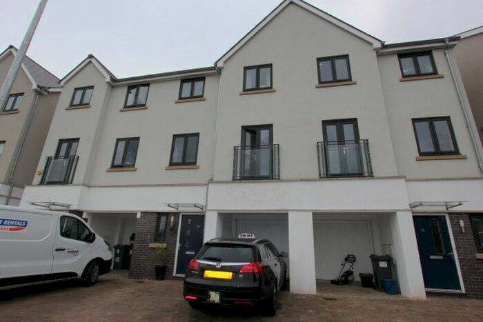 3 Bedroom Property To Rent In Webster Close, Newton Abbot, TQ12