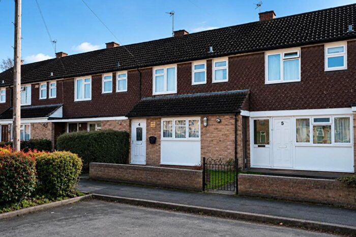 3 Bedroom Terraced House For Sale In Monks Close, Oxford, OX4