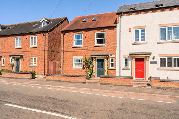 4 Bedroom Town House For Sale In Main Road, Claybrooke Magna, Lutterworth, LE17