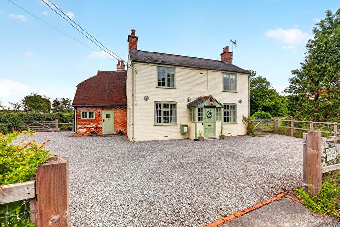 4 Bedroom Country House For Sale In Church Lane, Reading, RG7
