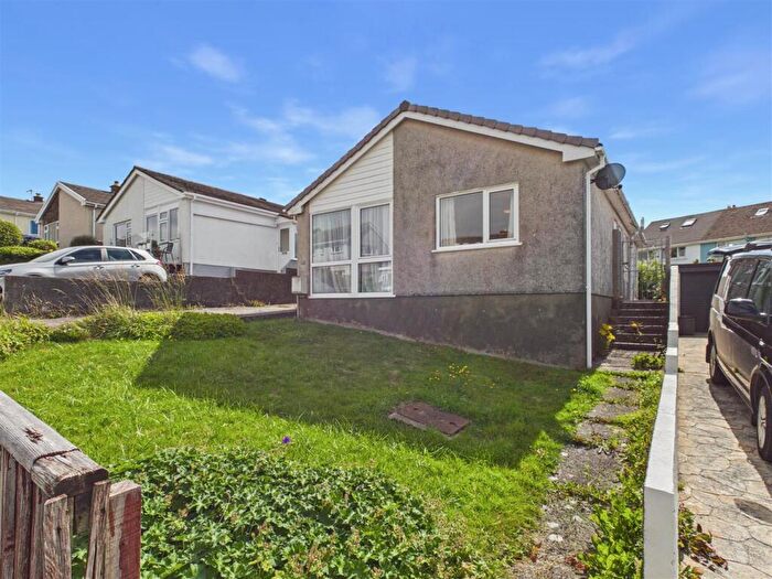 3 Bedroom Bungalow For Sale In Upper Hill Park, Tenby, SA70
