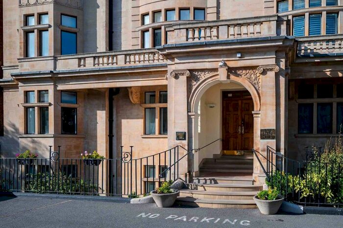 3 Bedroom Flat To Rent In Marylebone Road, Marylebone, London, NW1