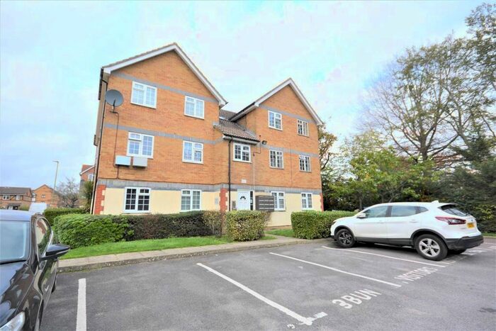 1 Bedroom Flat To Rent In Eagle Drive, London, NW9