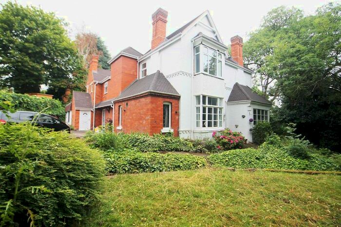 2 Bedroom Flat To Rent In Buchanan Avenue, Walsall, WS4