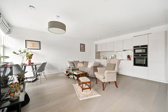 1 Bedroom Apartment To Rent In Heath Drive, London, NW3