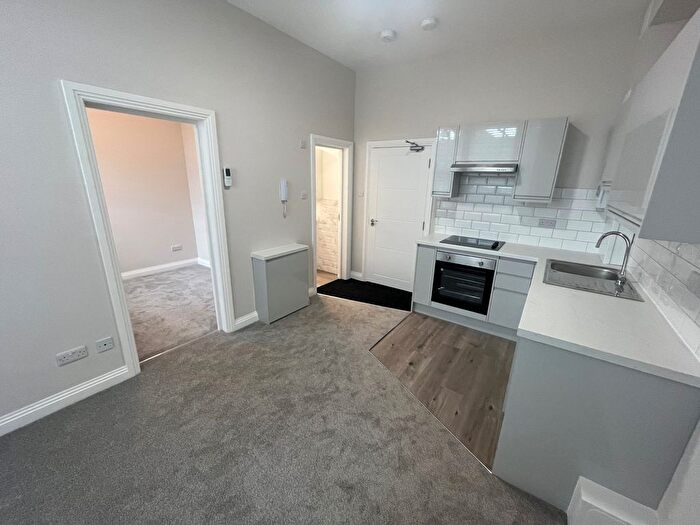 1 Bedroom Flat To Rent In Southbourne Road, Dorset, Southbourne, Bournemouth, BH6