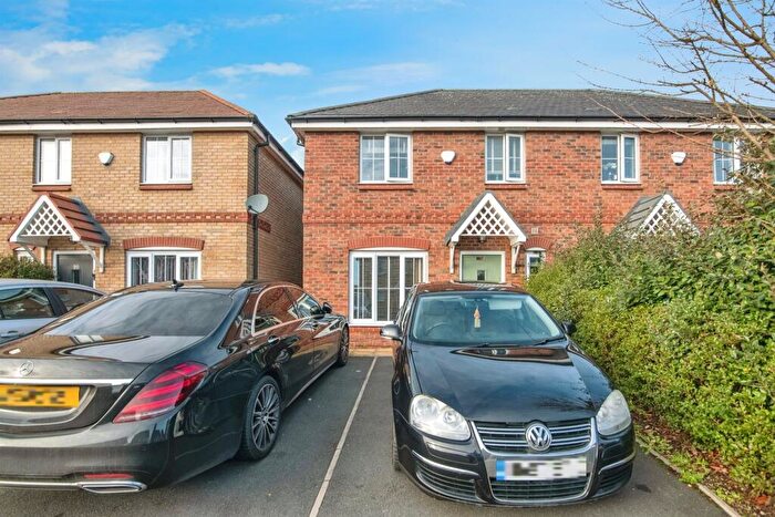 3 Bedroom Semi Detached House For Sale In Mafeking Road, Smethwick, B66